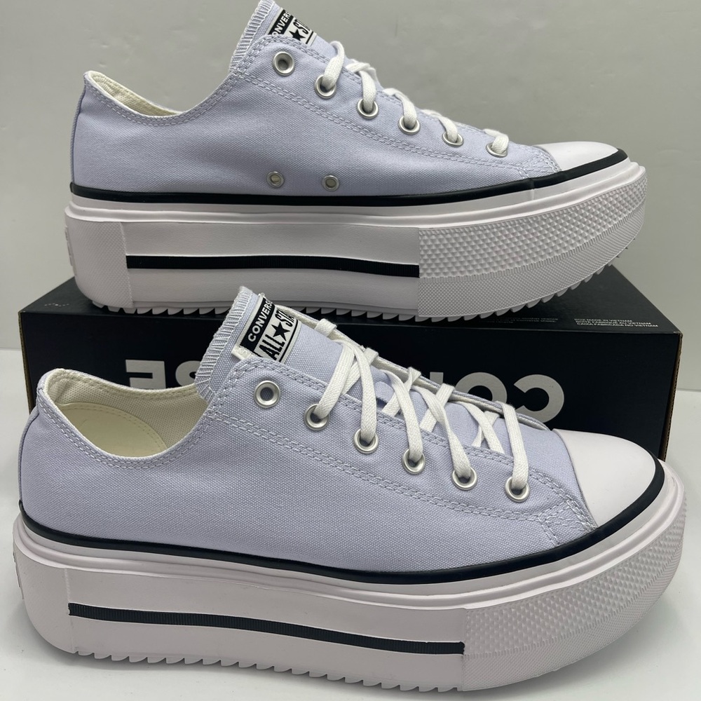 Converse Men's CTAS LIFT DOUBLE STACK OX BLUEBERRY ICE/WHITE/B
Platform Sneakers